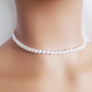 Paris Pearl Necklace
